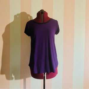 💜 Beautiful purple hi-low blouse 💜